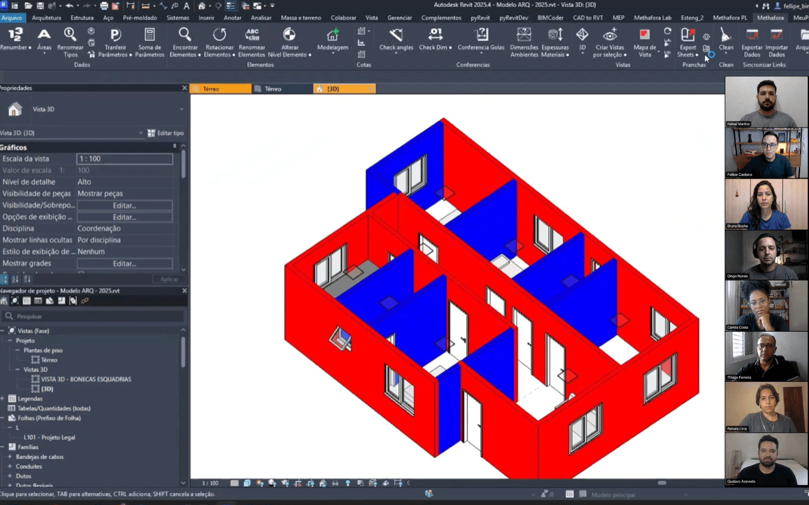 Aula prática de automação com paredes destacadas em vermelho e azul no Revit